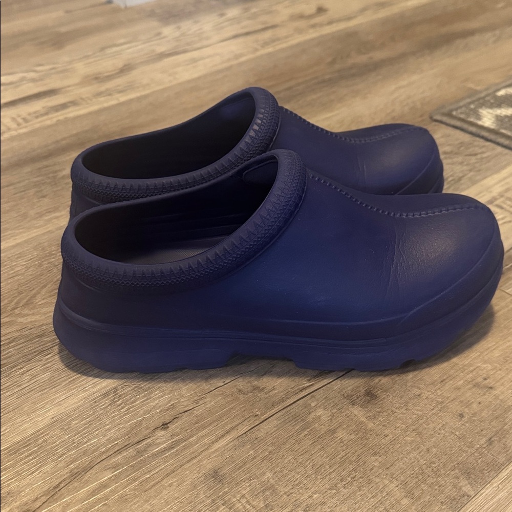 Ugg Tasman X